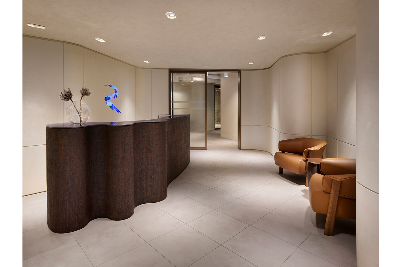 RONESANS HOLDING AKMERKEZ