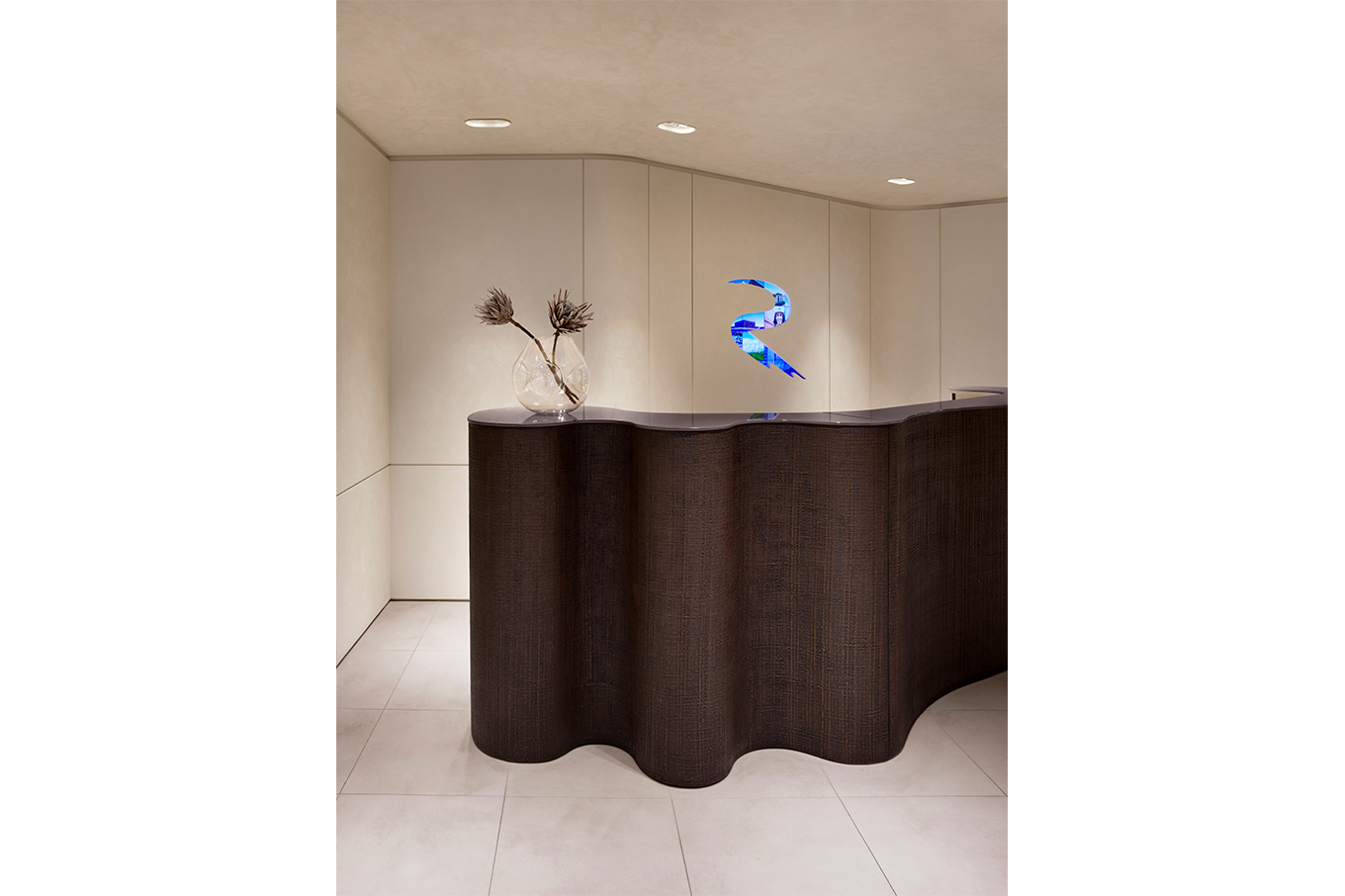 RONESANS HOLDING AKMERKEZ